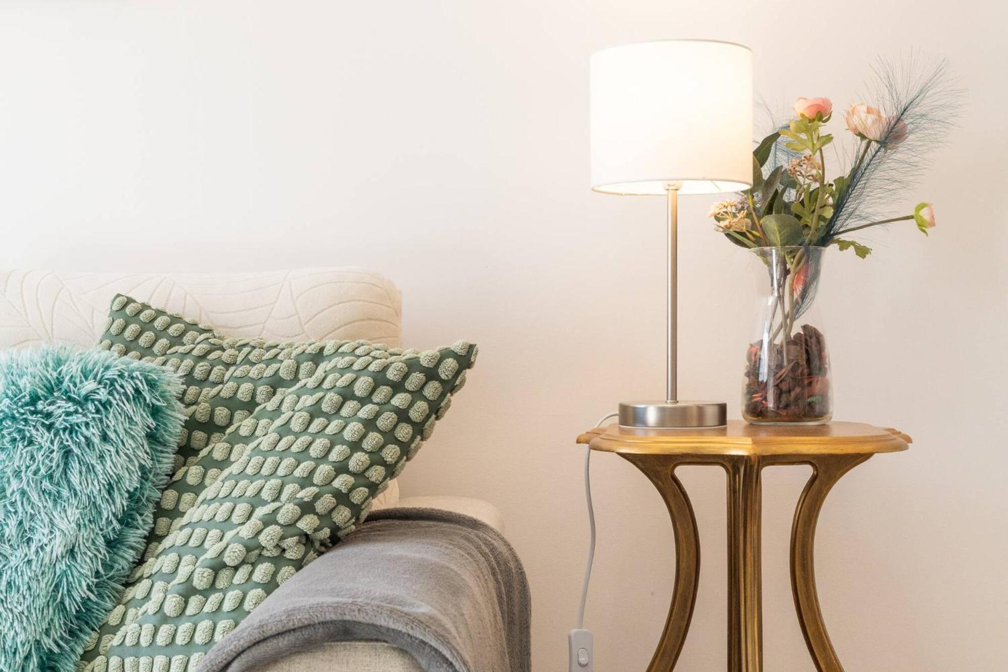 Serene 2-bedroom Flat With Garden View In Benfica Lisboa