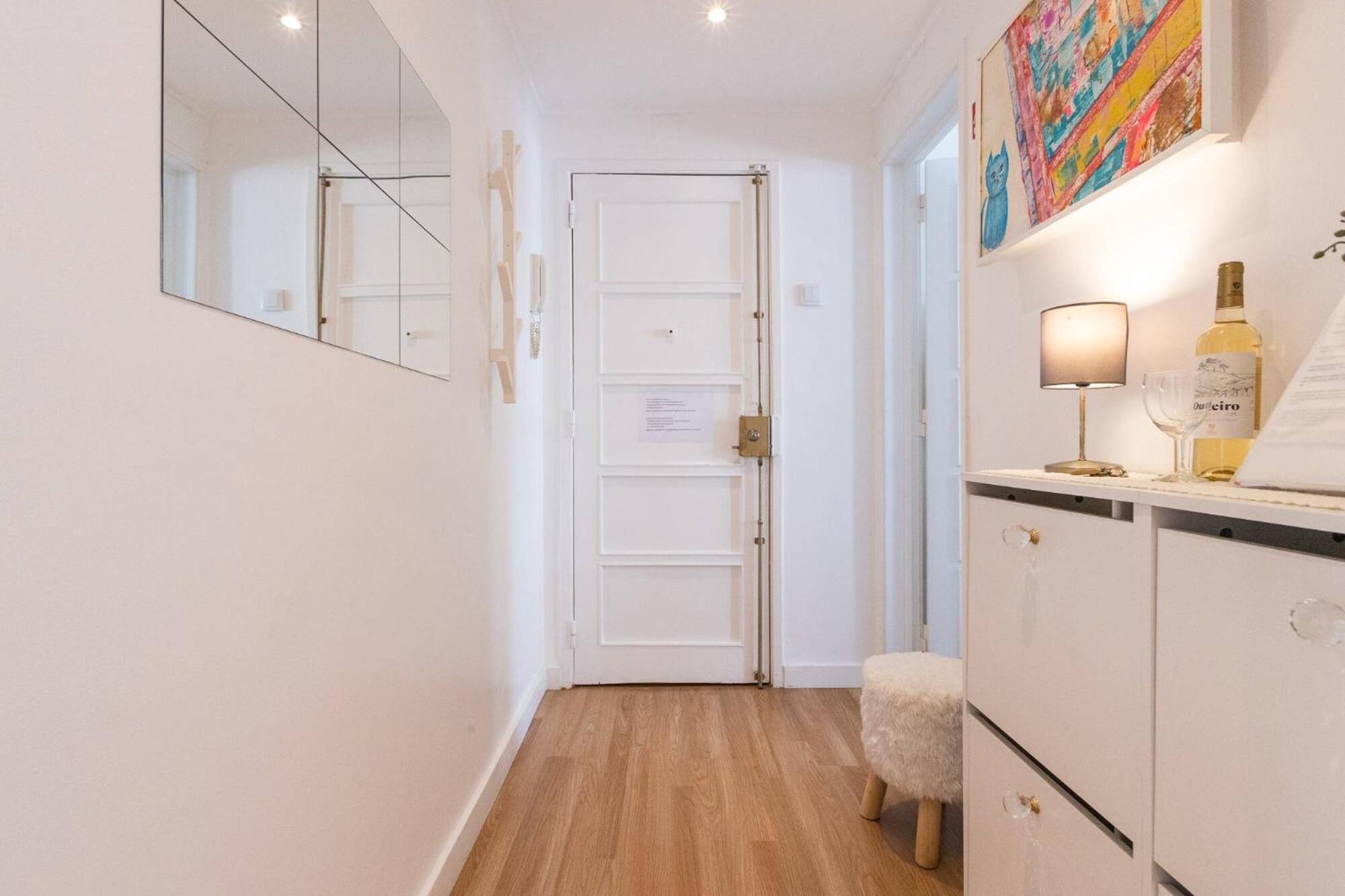 Serene 2-bedroom Flat With Garden View In Benfica Apartamento Lisboa